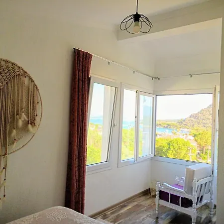 With Private Pool And Unique Sea View In Villa Çeşme