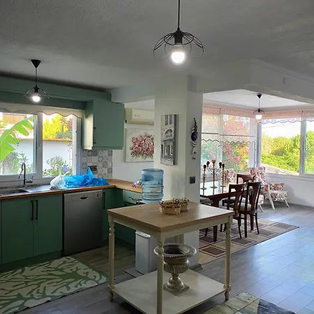 With Private Pool And Unique Sea View In Willa