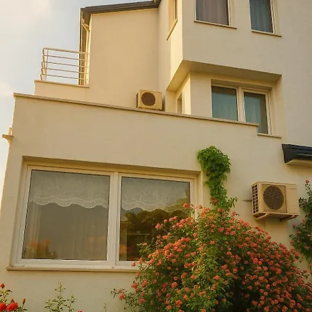 Vilă With Private Pool And Unique Sea View In *