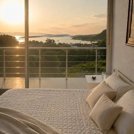 With Private Pool And Unique Sea View In Villa *