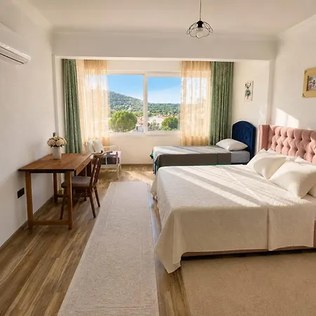 With Private Pool And Unique Sea View In ヴィラ Çeşme